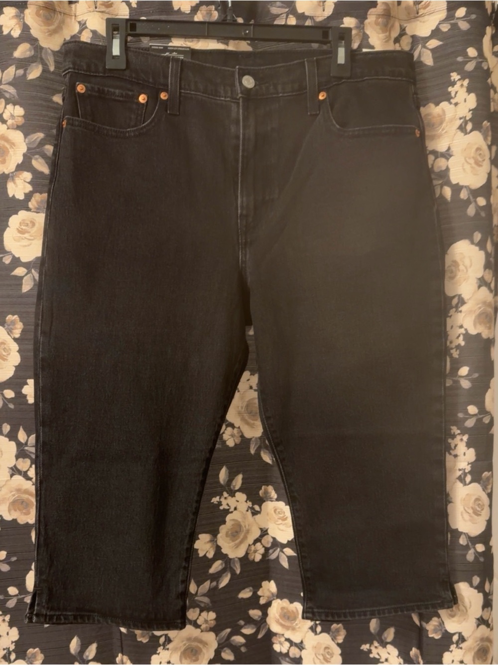 Levi’s Premium Women’s Black Denim Wedgie Capri NWT